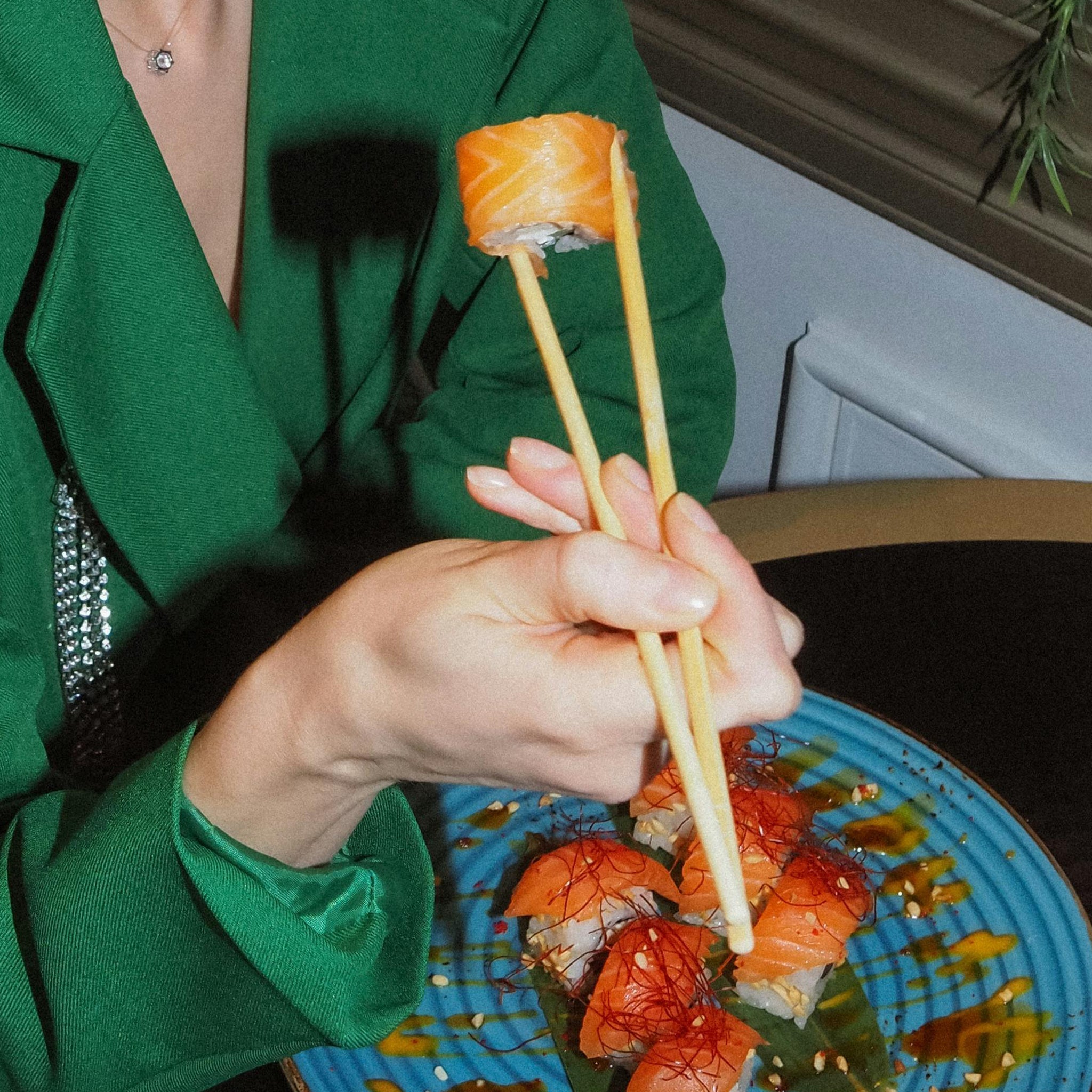 [1,000ct] 7.9" Red Paper Wrapped Bamboo Round Chopsticks - Biocean by Danube BlueBiocean