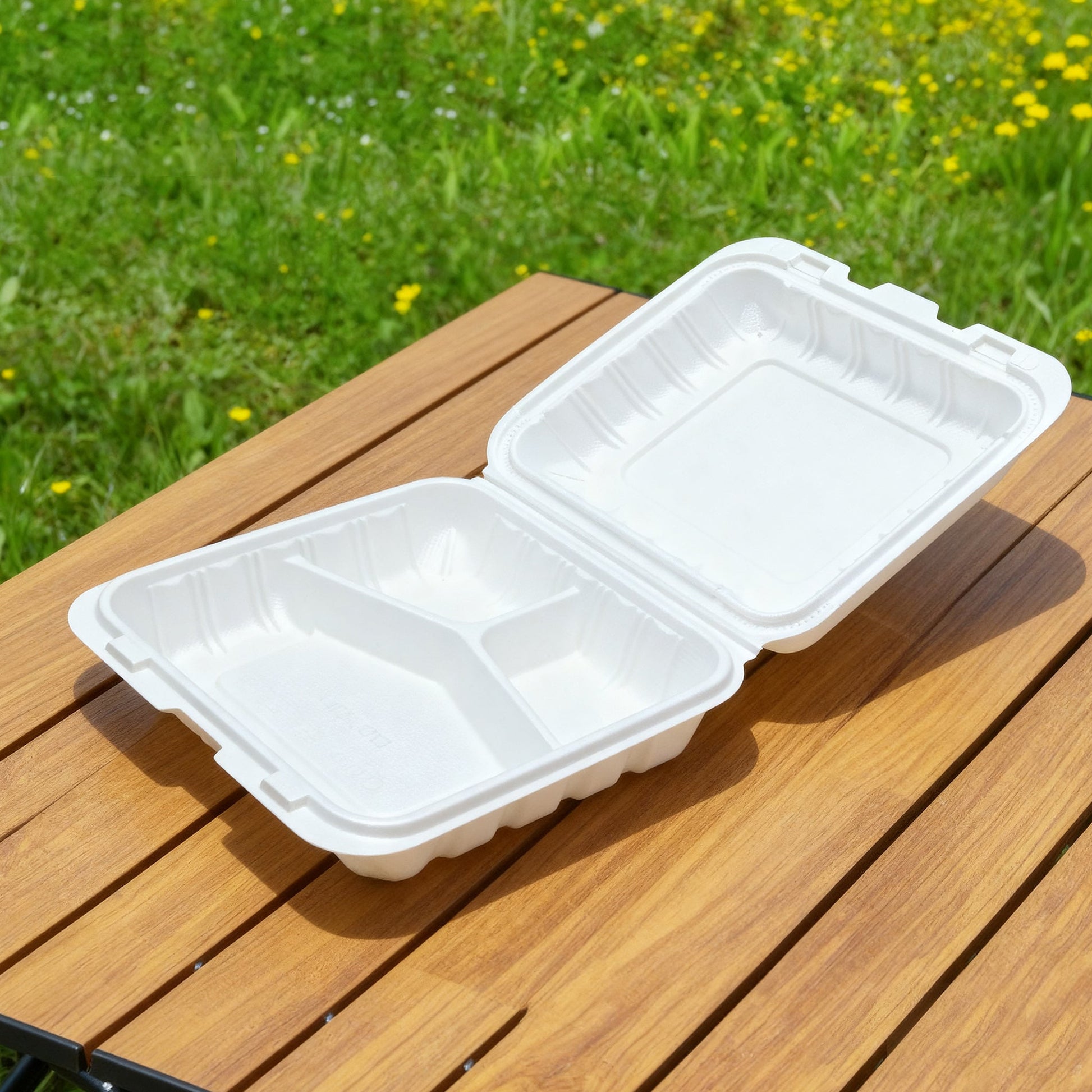 [150ct] 7" x 7" Microwaveable Mineral Filled PP Hinged Food Containers | 3-Compartment | White - Biocean by Danube BlueBiocean