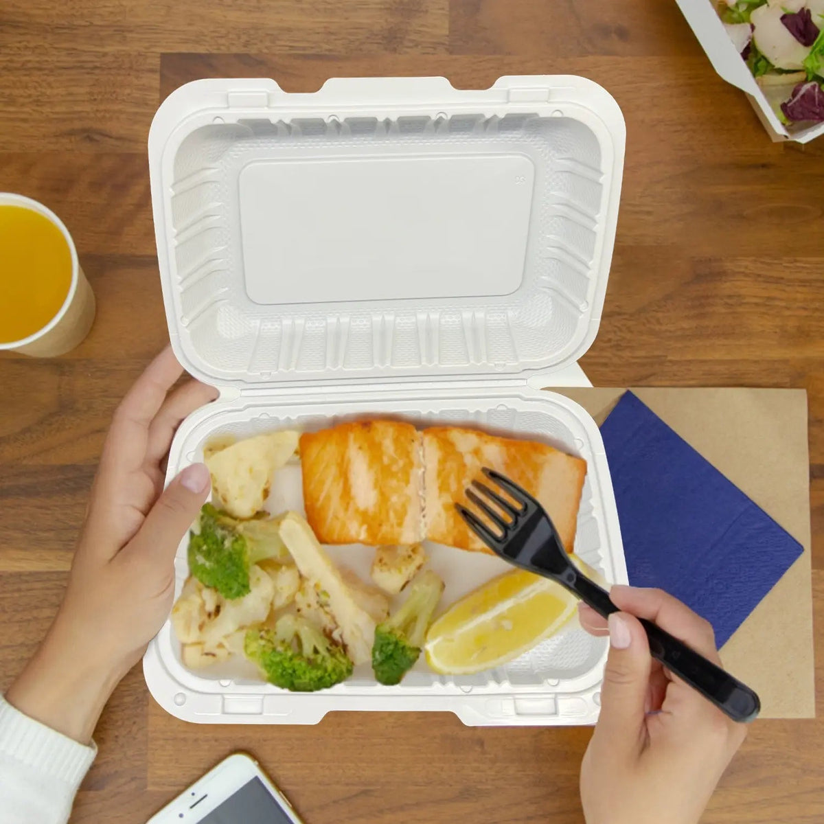 [150ct] 9"x 6" Microwaveable Mineral Filled PP Hinged Containers | White - Biocean by Danube BlueBiocean