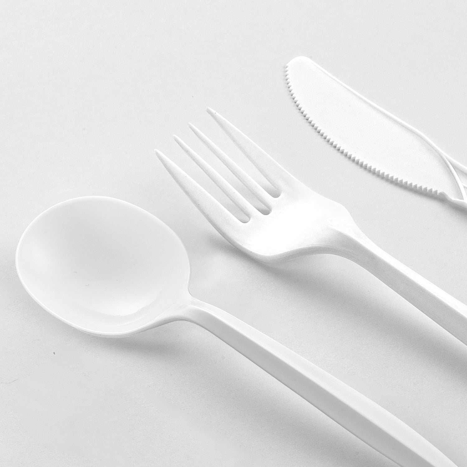 [250ct] PP Plastic Medium Weight Cutlery Kits (Knife,Fork,Soup Spoon,Napkin) | White