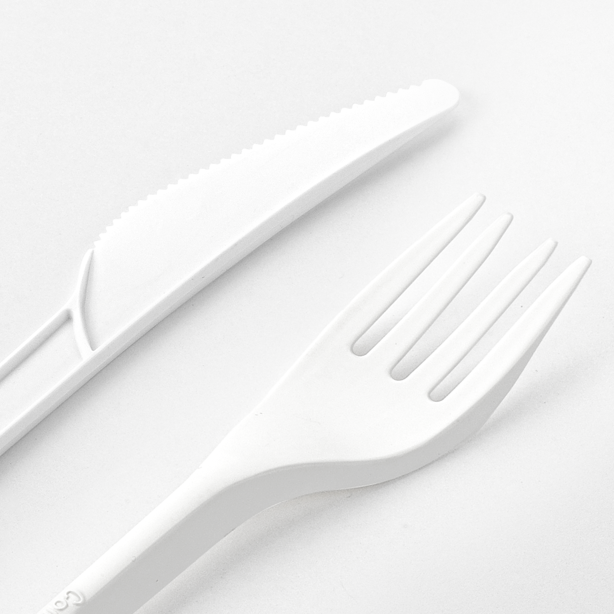 [250ct] PLA Heavy Weight Cutlery Kits (Knife, Fork, Napkin) | White