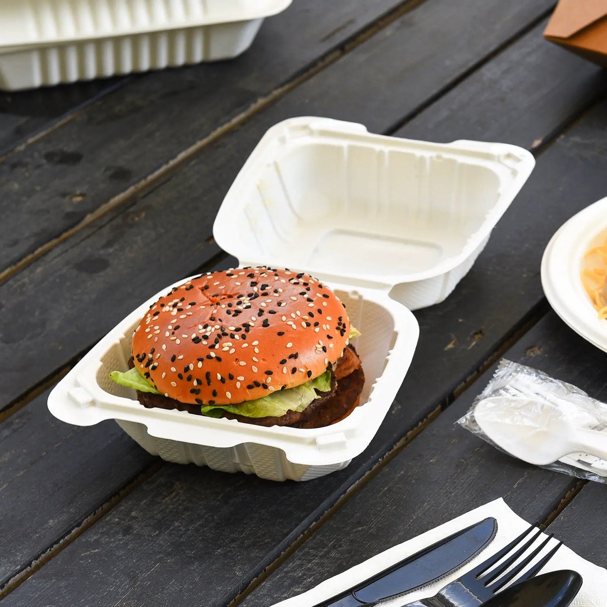[250ct] 6"x 6" Microwaveable Mineral Filled PP Hinged Containers | White - Biocean by Danube BlueBiocean