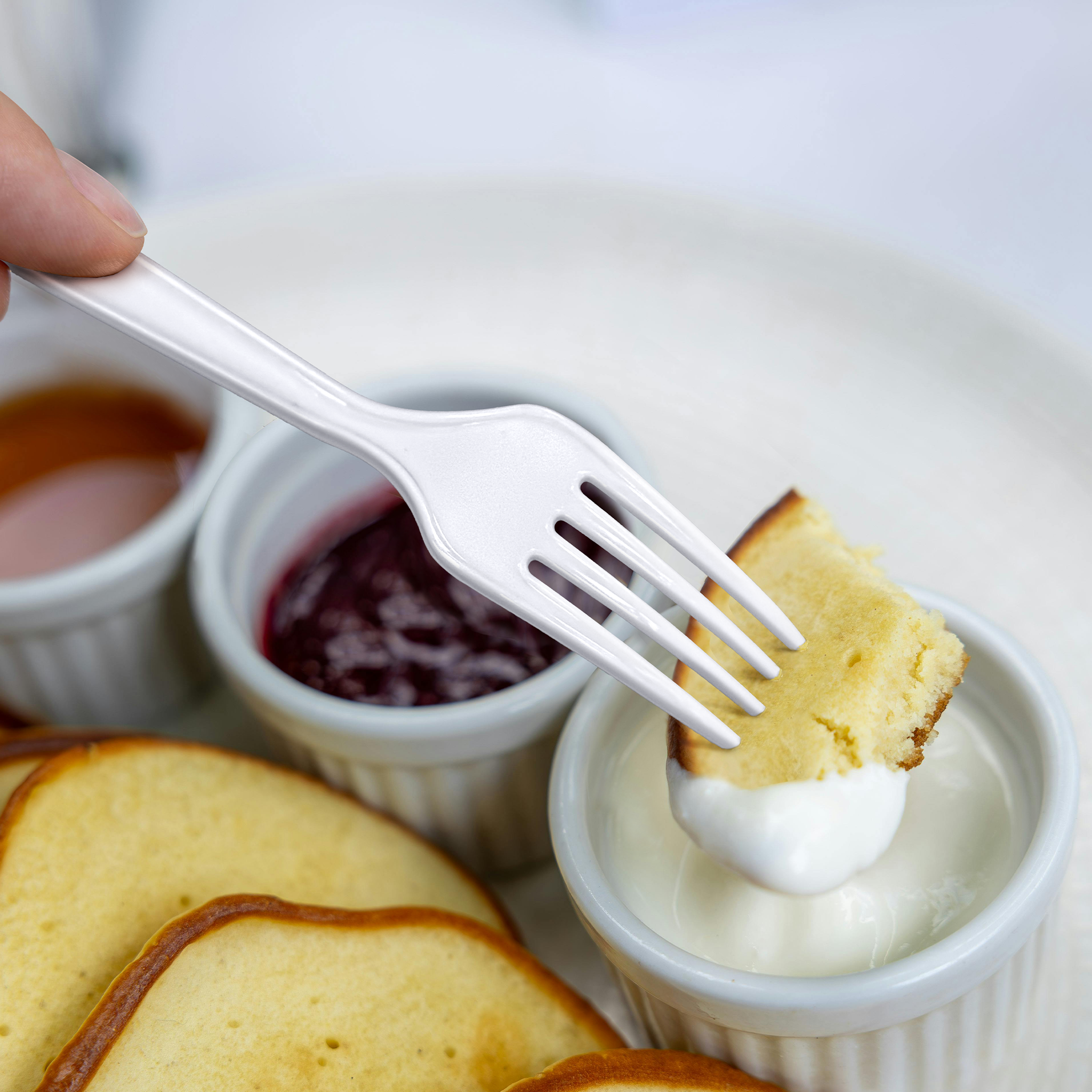 [600ct] PS Plastic Heavy Weight Forks | White