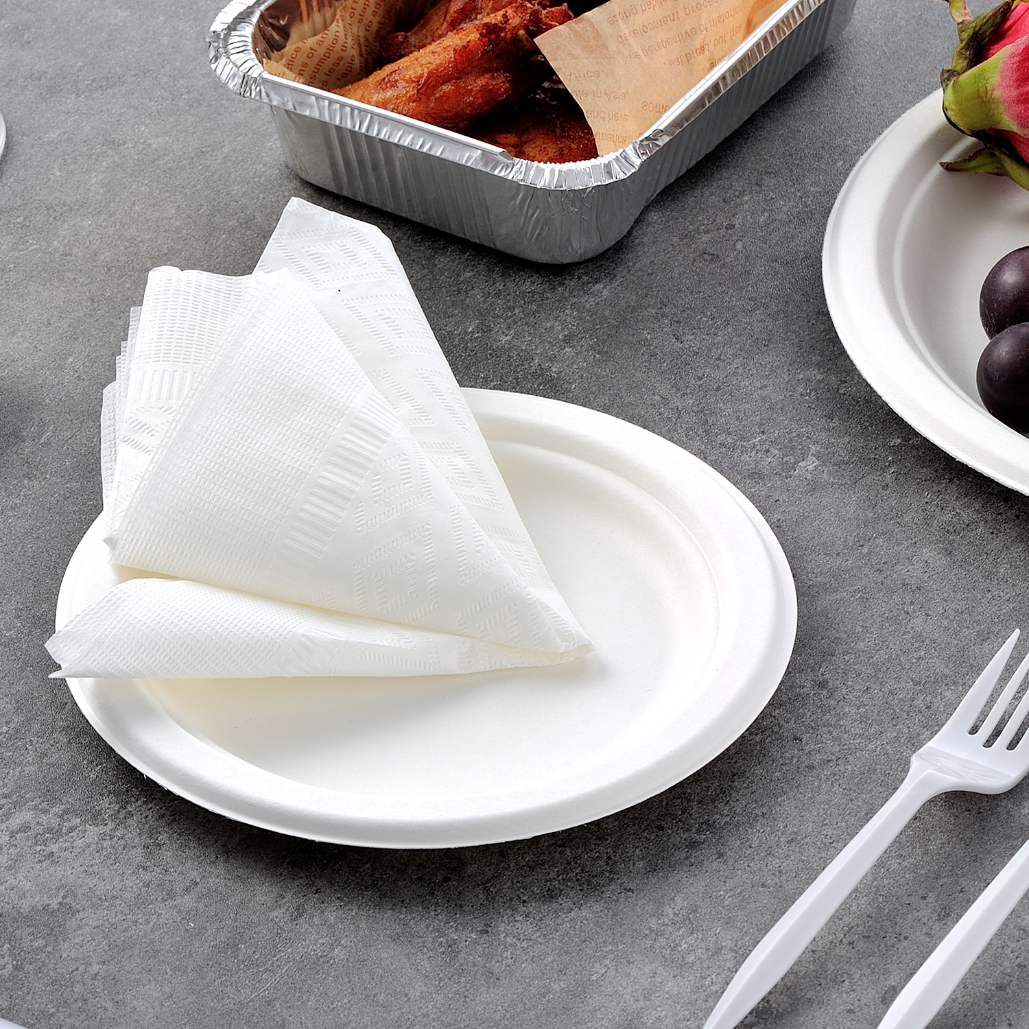 17" x 17" White 1-Ply 1/4 Fold Dinner Napkins-4,000/Case