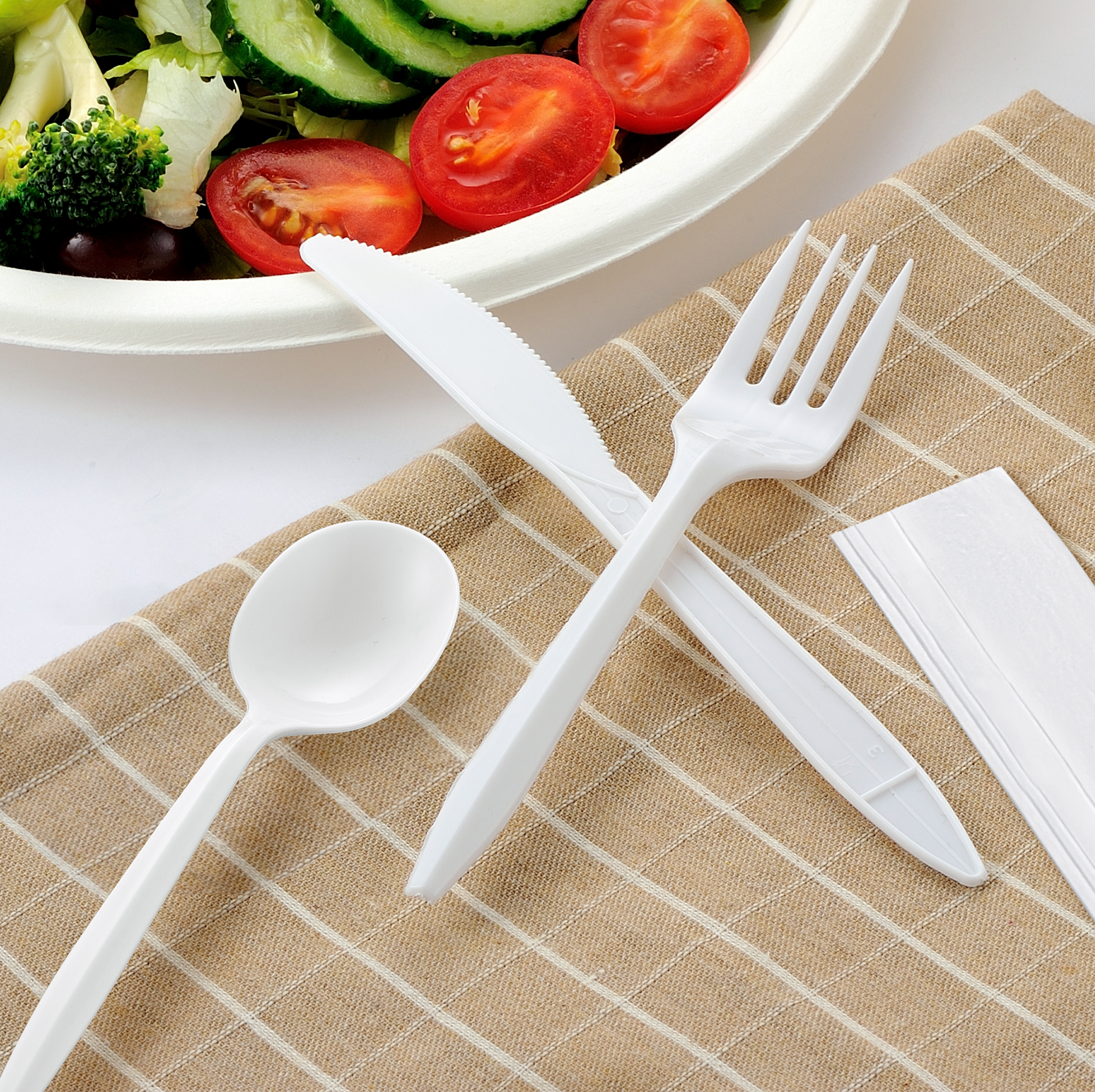 [400ct] PP Plastic Medium Weight  Cutlery Kits (Knife,Fork,Soup Spoon,Napkin) | White