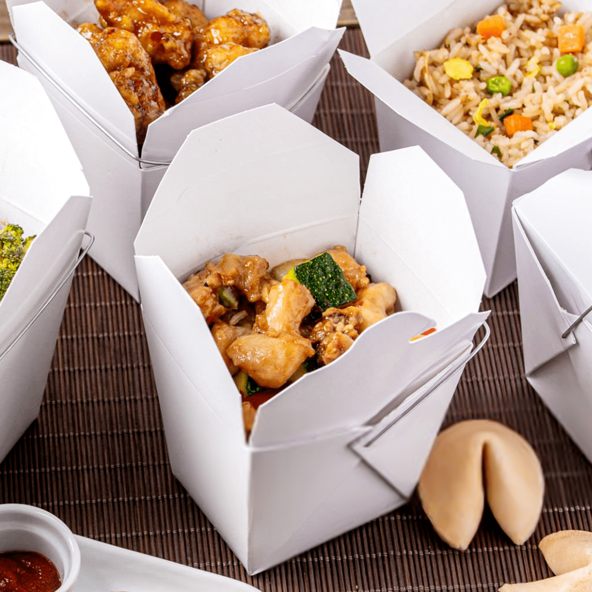 [500ct] 26oz Paper Take - Out Container with Wire Handle | White - Biocean by Danube BlueBiocean