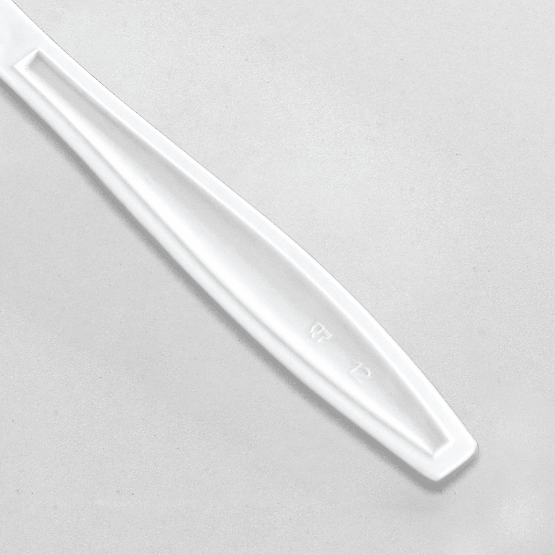 [600ct] PS Plastic Heavy Weight Knives | White - Biocean by Danube BlueBiocean