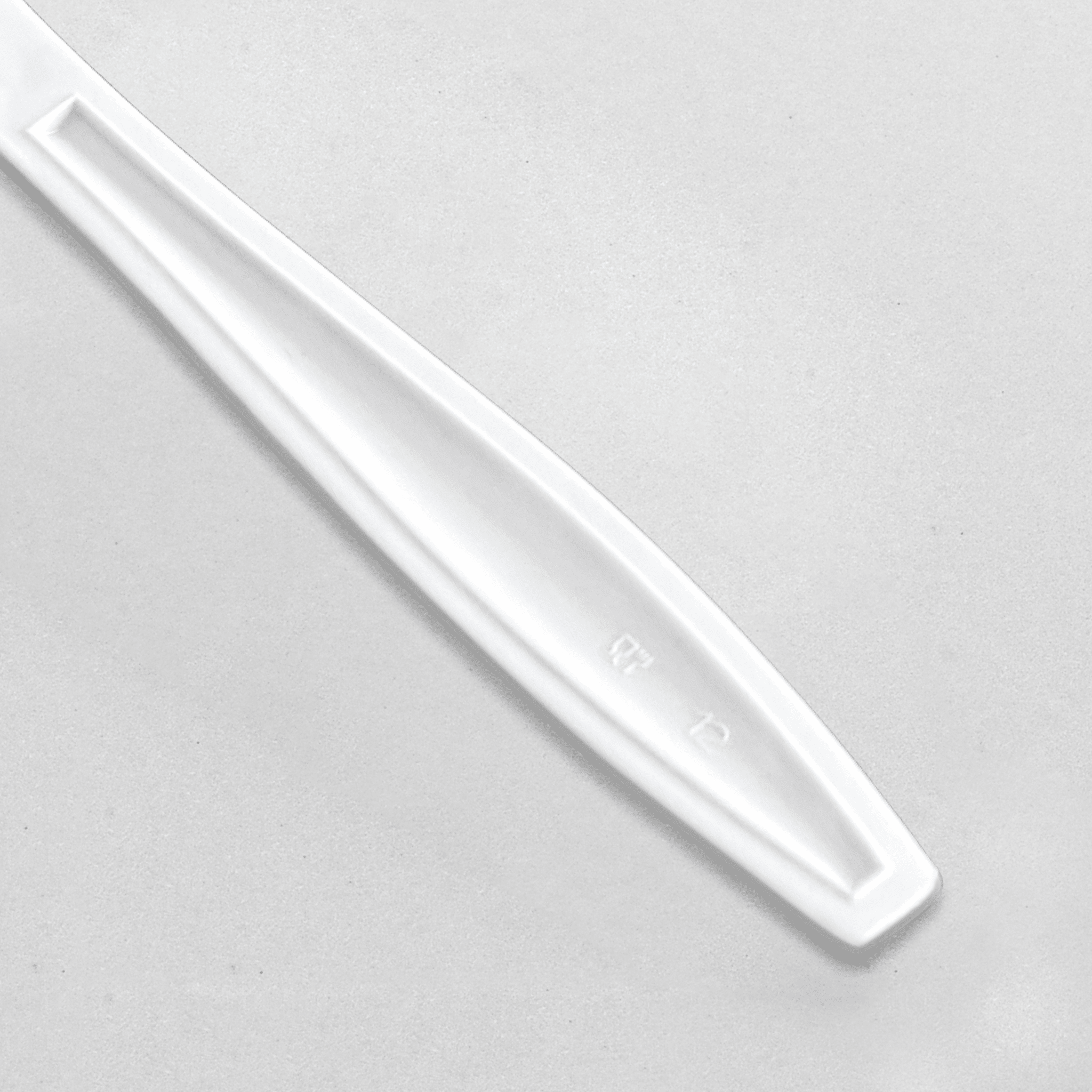 [600ct] PS Plastic Heavy Weight Knives | White - Biocean by Danube BlueBiocean