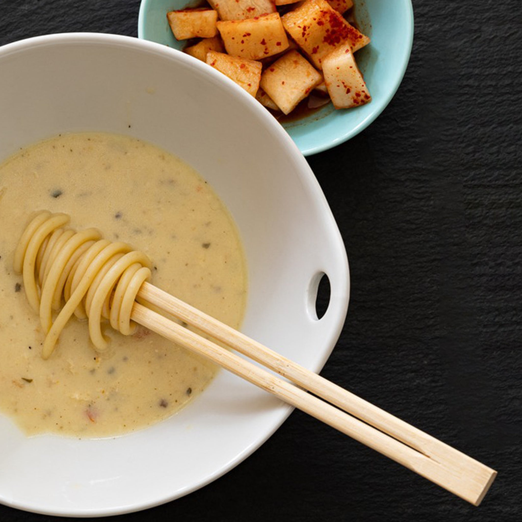 [1,000ct] 8.8" Twin  Paper-Wrapped Bamboo Chopsticks-knots