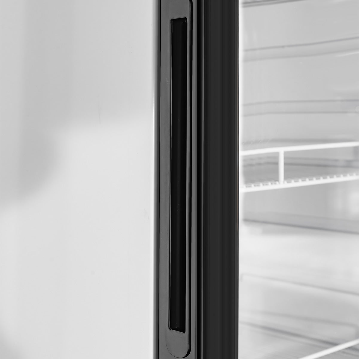 Vitlife Commercial VSC198VTW 20" 1-Glass Door Merchandiser Refrigerator, Bottom Mount, 6.6 cu. ft.