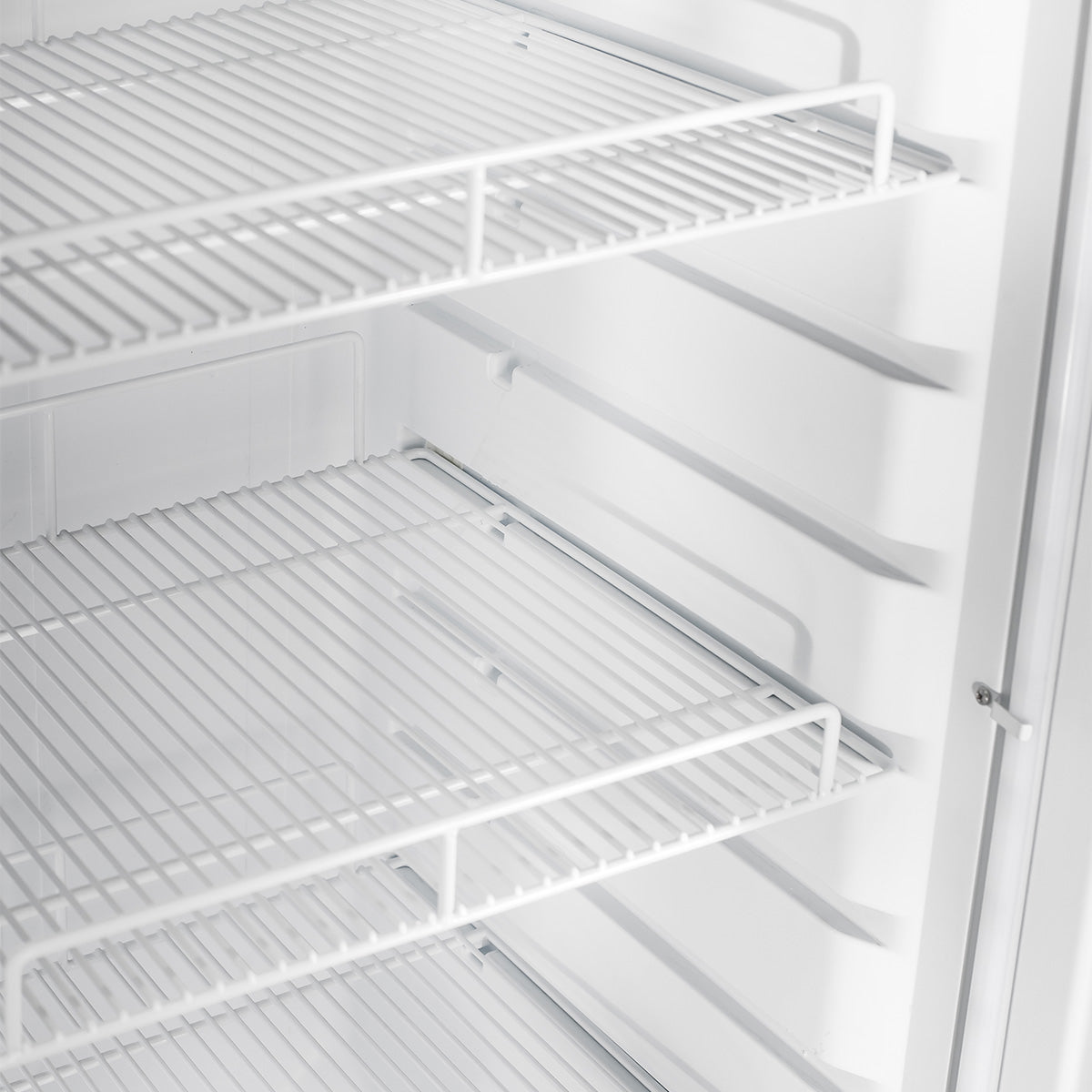 Vitlife Commercial VSC298VTW 20" 1-Glass Door Merchandiser Refrigerator, Bottom Mount, 9.1 cu. ft.