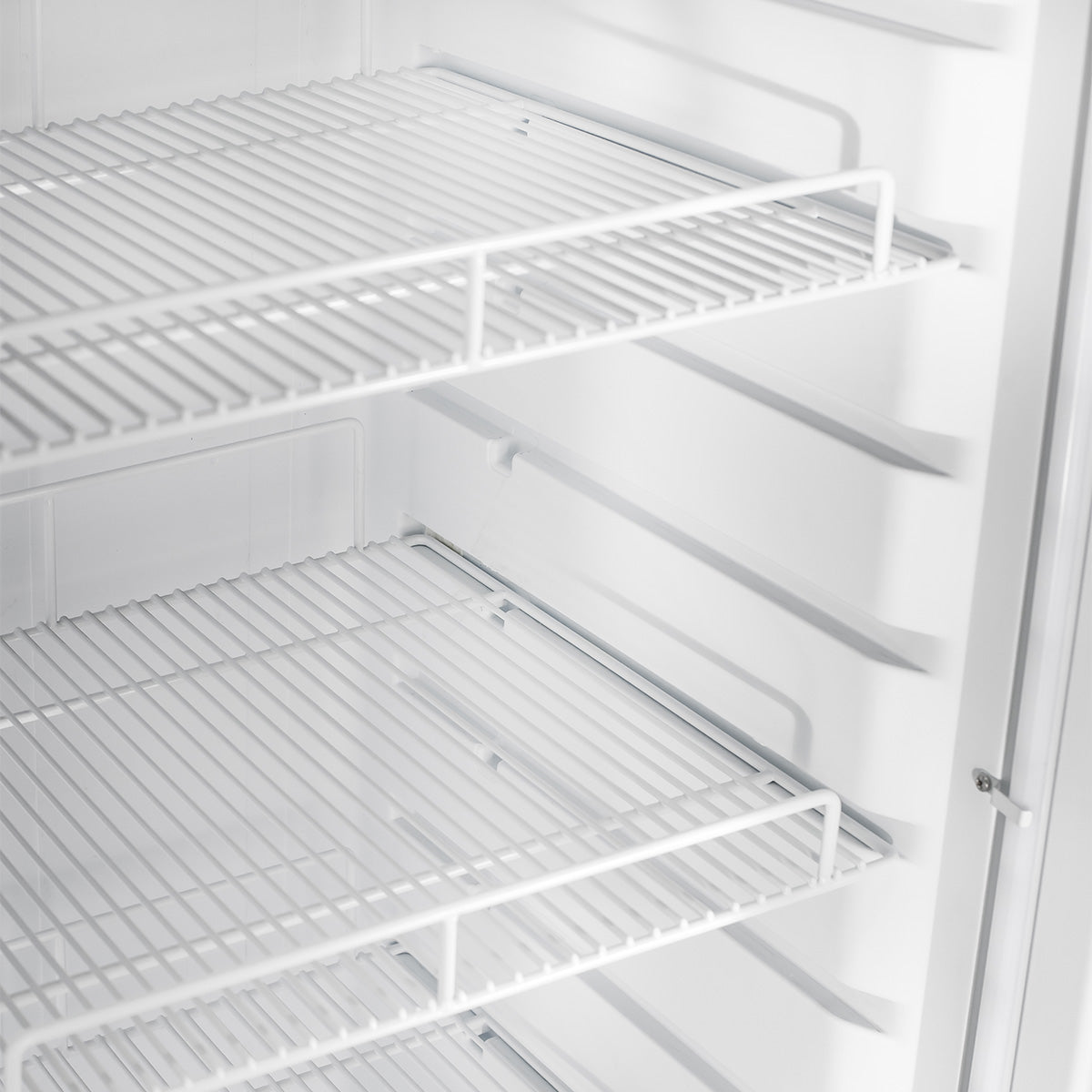 Vitlife Commercial VSC488VCW 28" 1-Glass Door Merchandiser Refrigerator w/ Canopy, 16.5 cu. ft.
