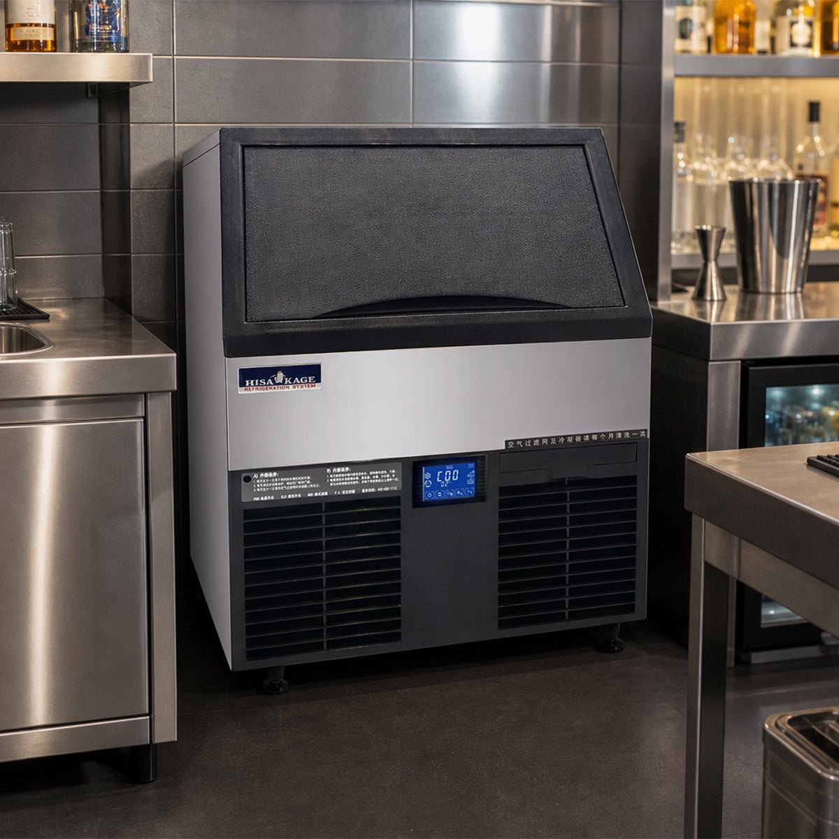 HISAKAGE 22.1" AC-150 Air-Cooled Self-Contained Cube Ice Machine with 39 lb. Storage Bin - 155 lbs Daily Output, 115V - Biocean by Danube BlueBiocean